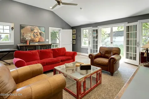 11 Roosevelt Avenue Old Greenwich CT 06870