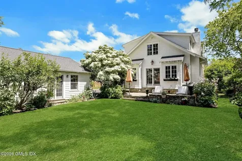 11 Roosevelt Avenue Old Greenwich CT 06870