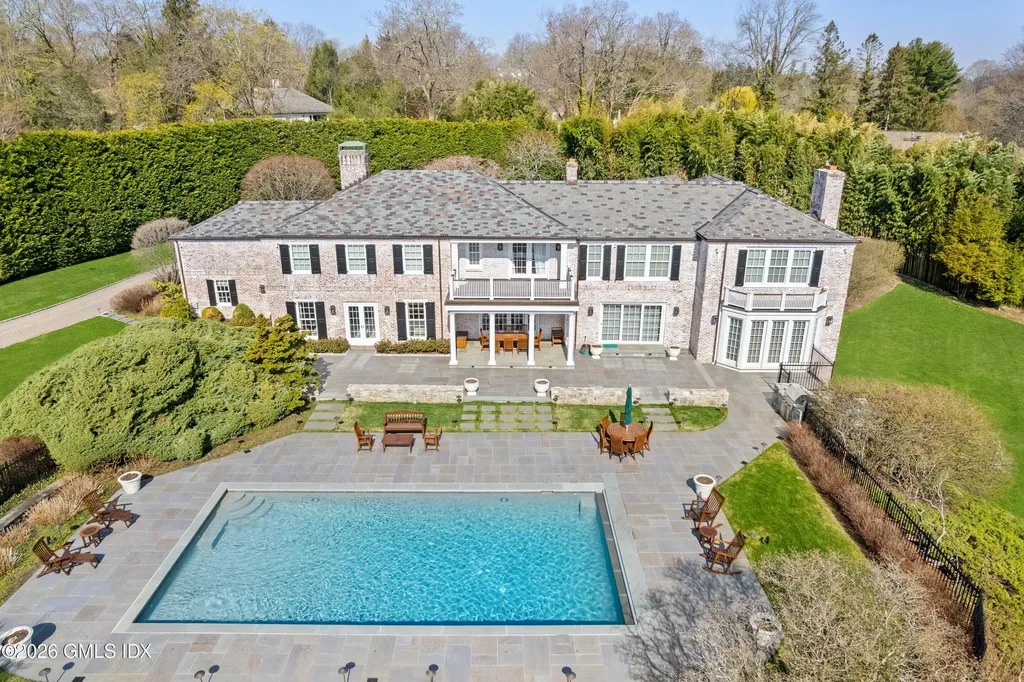 19 Hawkwood Lane Greenwich CT 06830