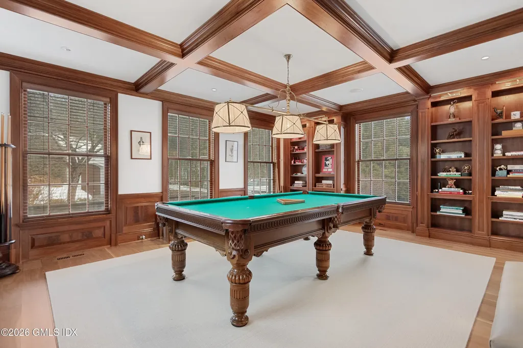 19 Hawkwood Lane Greenwich CT 06830