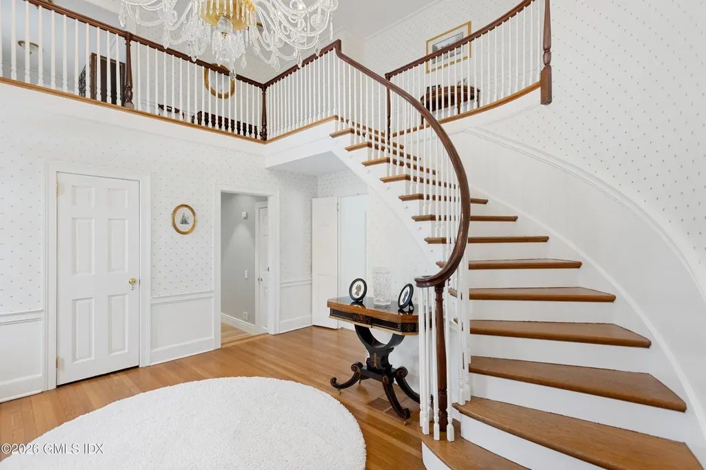 19 Hawkwood Lane Greenwich CT 06830