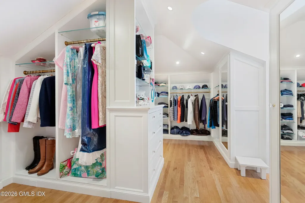 19 Hawkwood Lane Greenwich CT 06830