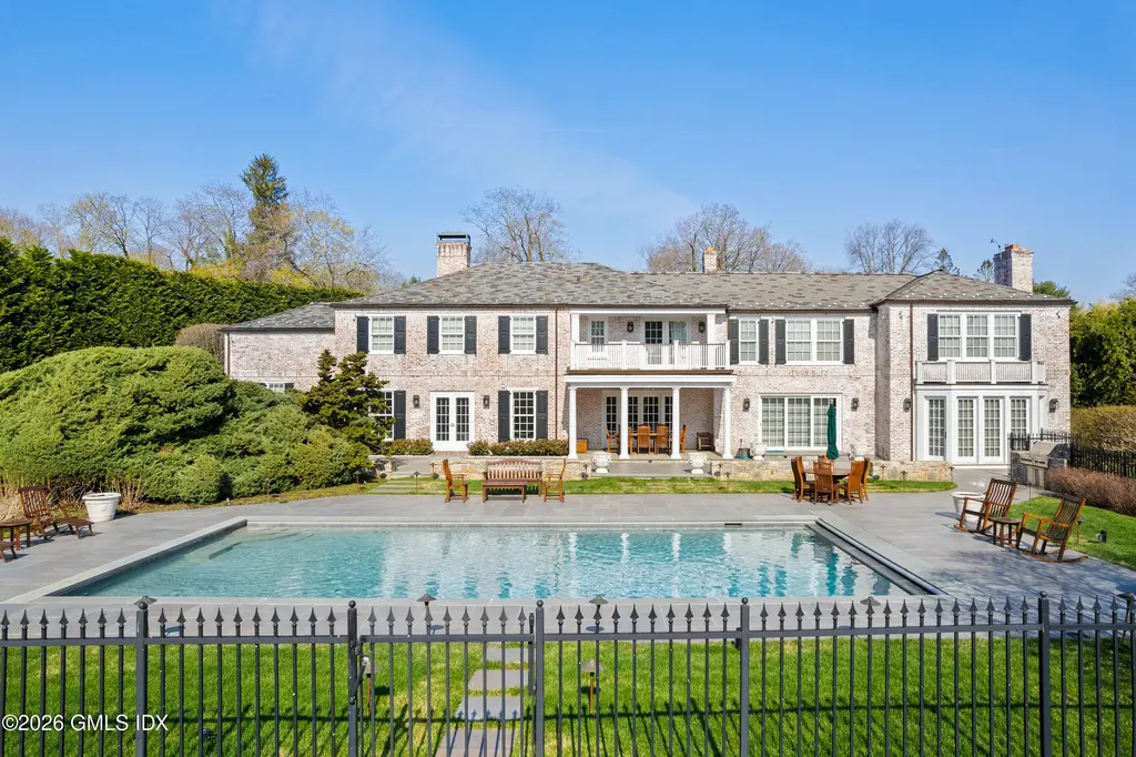 19 Hawkwood Lane Greenwich CT 06830
