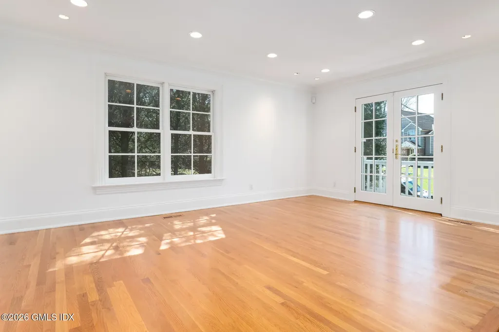 24 Annjim Drive Greenwich CT 06830