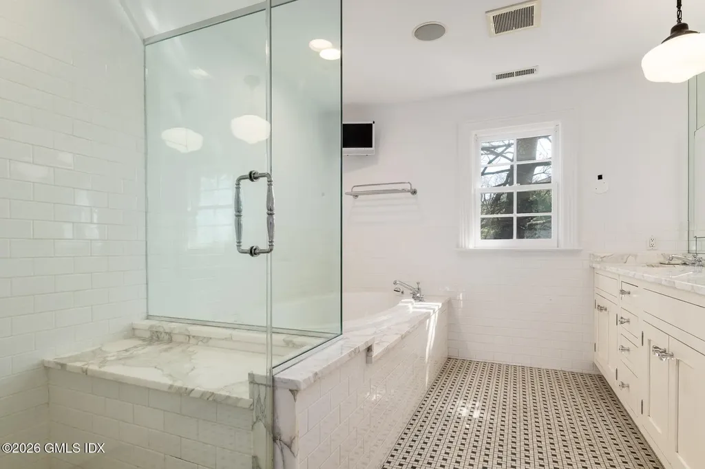 24 Annjim Drive Greenwich CT 06830