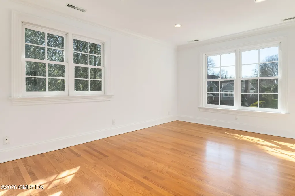 24 Annjim Drive Greenwich CT 06830