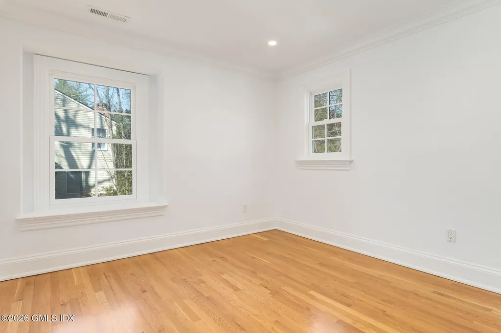 24 Annjim Drive Greenwich CT 06830