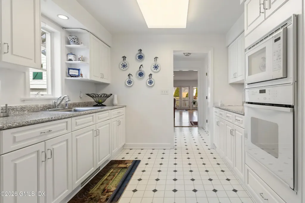 16 Kent Place Cos Cob CT 06807