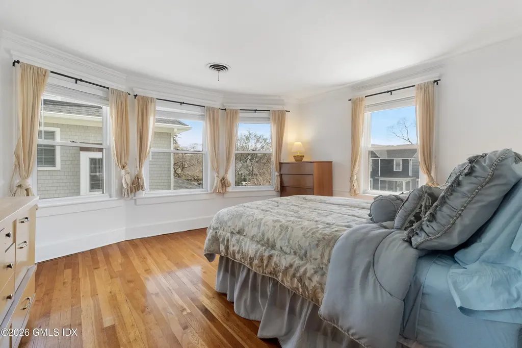 16 Kent Place Cos Cob CT 06807