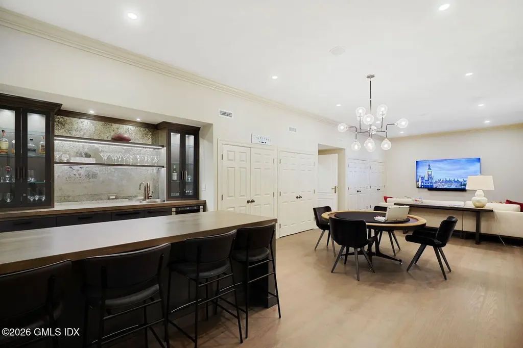 44 Hunting Ridge Road Greenwich CT 06831