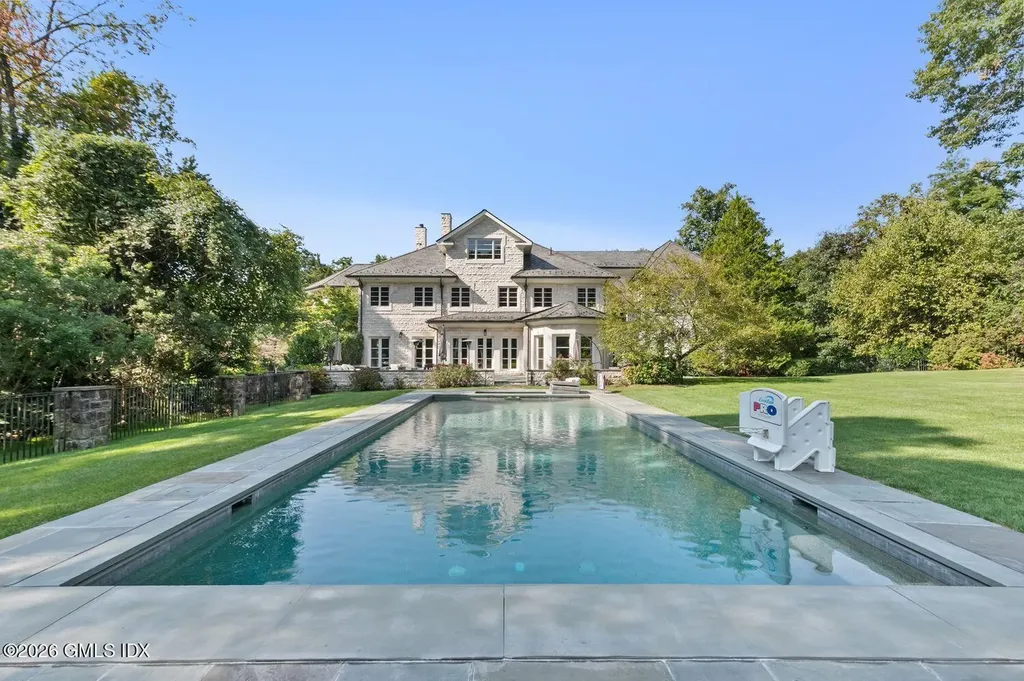 44 Hunting Ridge Road Greenwich CT 06831
