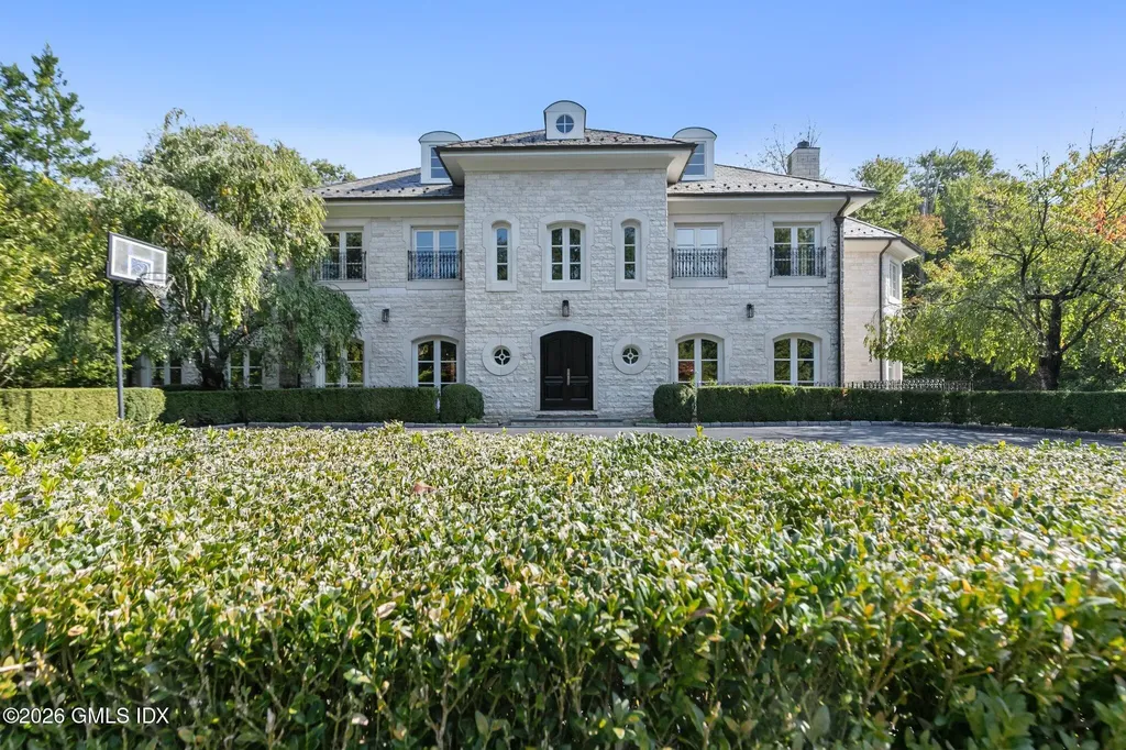 44 Hunting Ridge Road Greenwich CT 06831