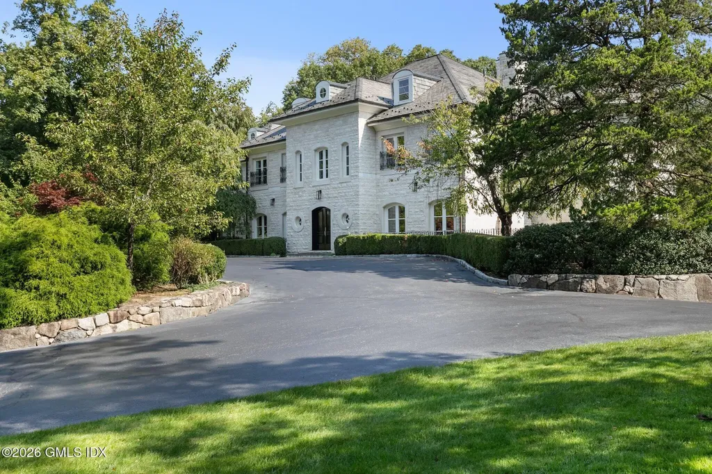44 Hunting Ridge Road Greenwich CT 06831