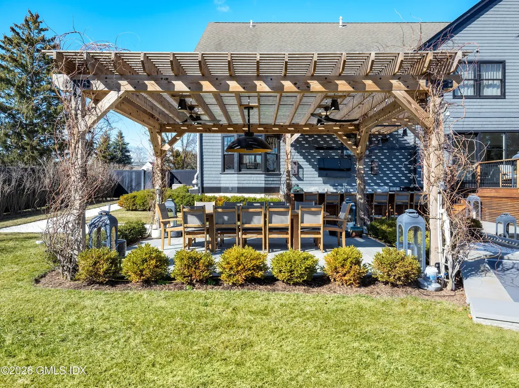 9 Davenport Drive Stamford CT 06902