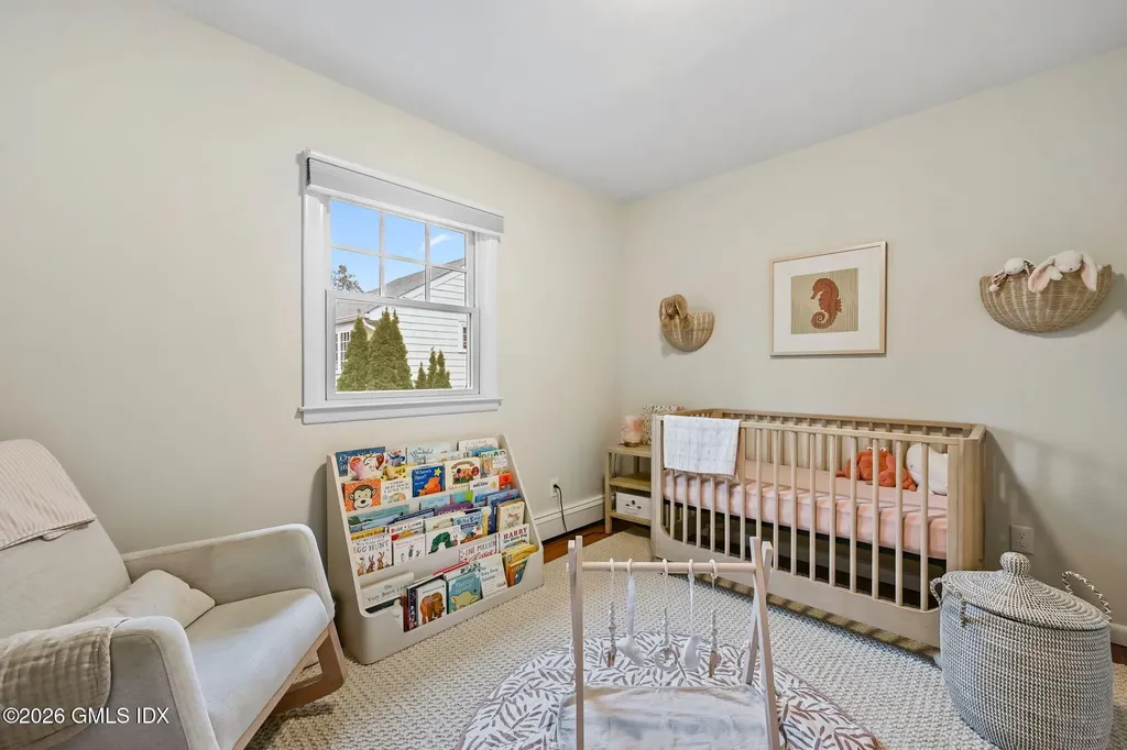 8 Willow Lane Old Greenwich CT 06870