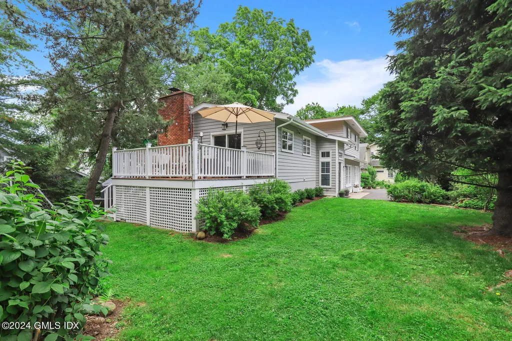8 Willow Lane Old Greenwich CT 06870