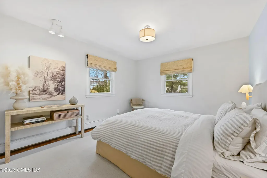 8 Willow Lane Old Greenwich CT 06870