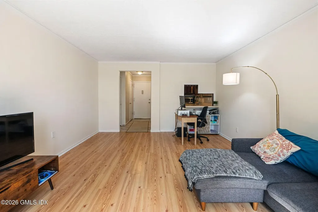 1535 E Putnam Avenue Old Greenwich CT 06870