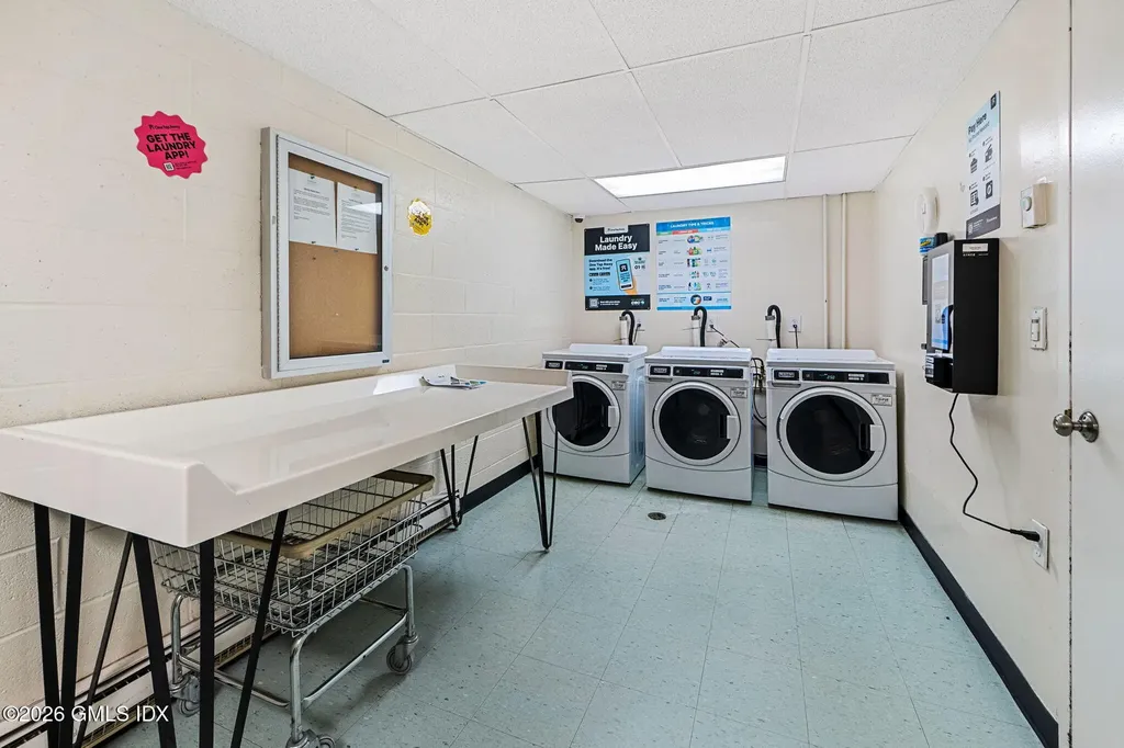 1535 E Putnam Avenue Old Greenwich CT 06870