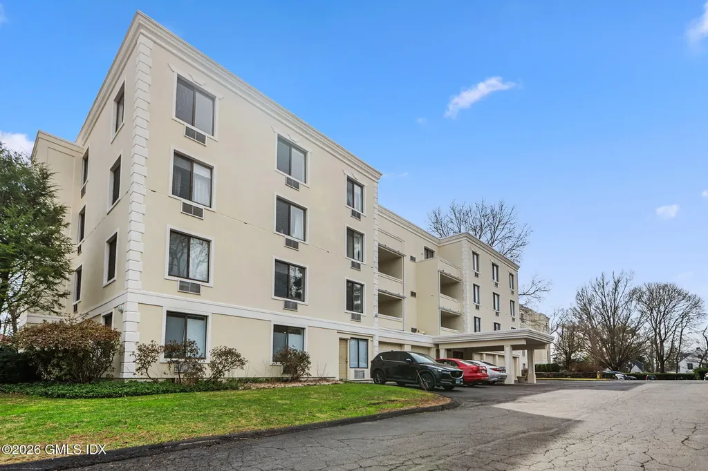 1535 E Putnam Avenue Old Greenwich CT 06870