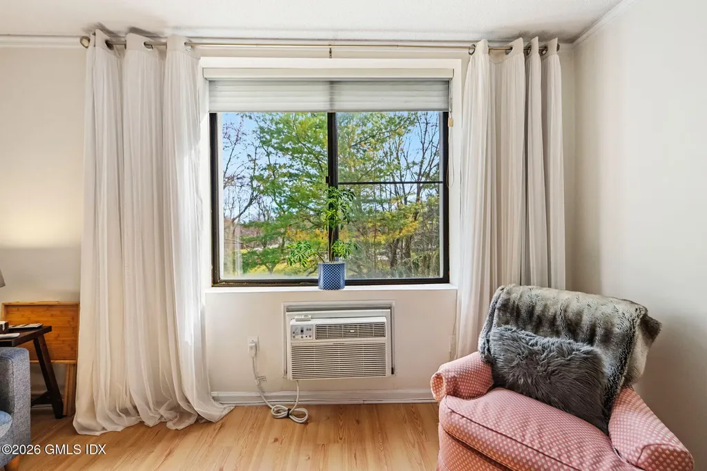 1535 E Putnam Avenue Old Greenwich CT 06870