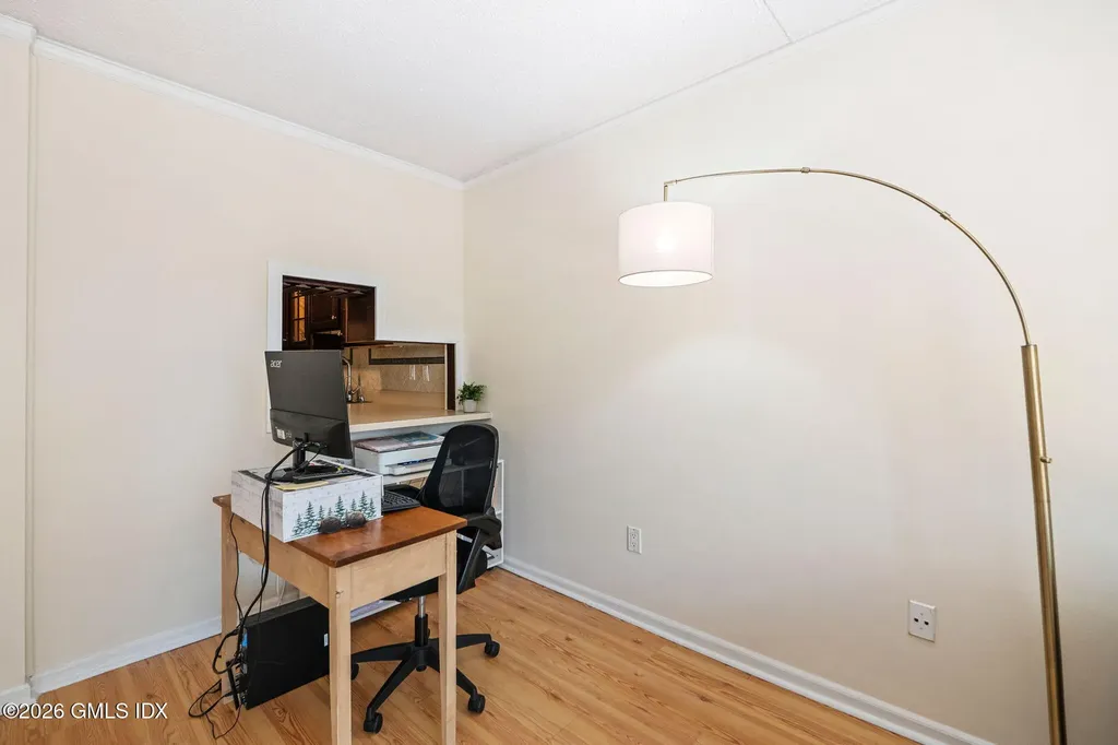 1535 E Putnam Avenue Old Greenwich CT 06870