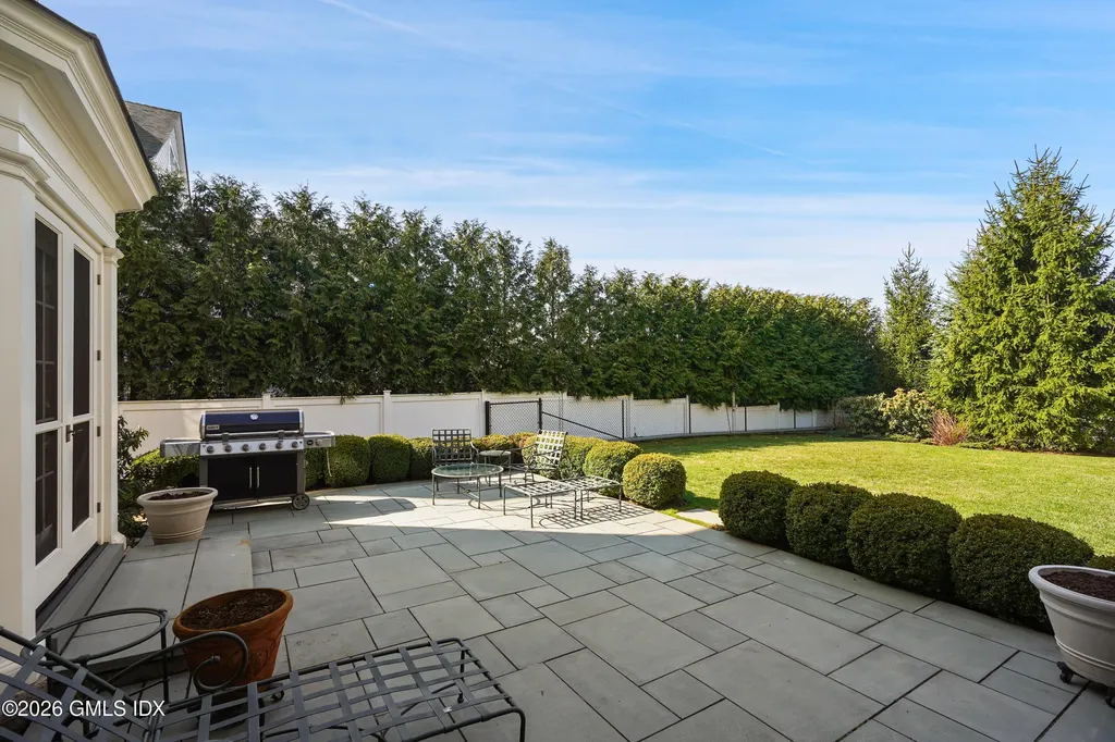 52 Ridge Street Greenwich CT 06830