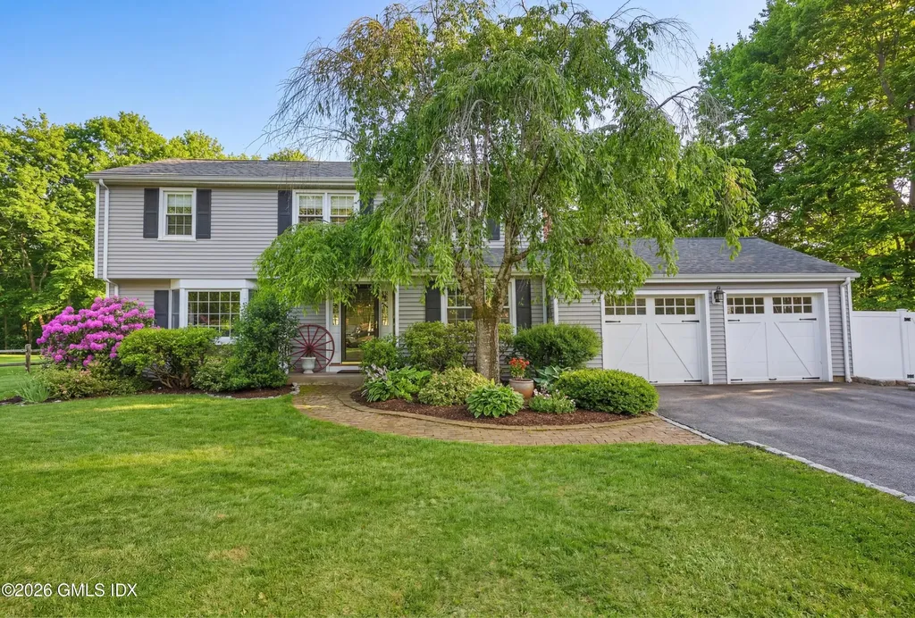 21 Zygmont Lane Greenwich CT 06831