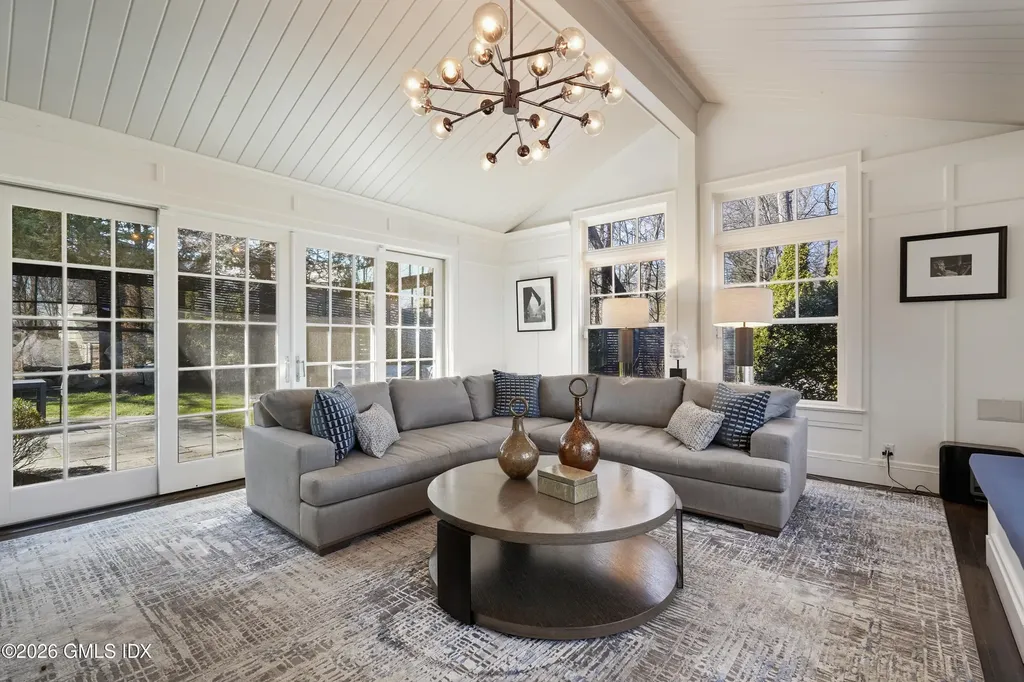 8 Willowmere Avenue Riverside CT 06878