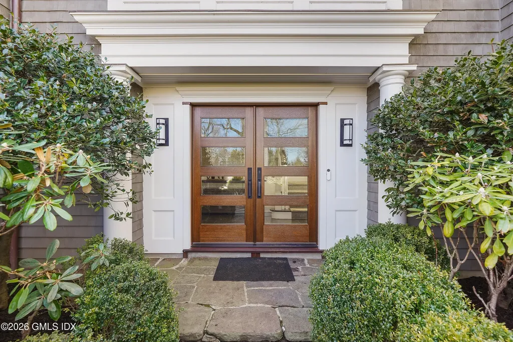 8 Willowmere Avenue Riverside CT 06878