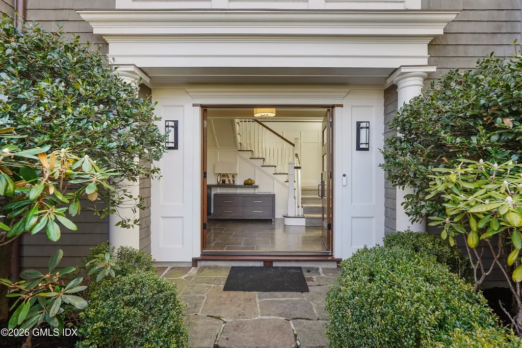 8 Willowmere Avenue Riverside CT 06878