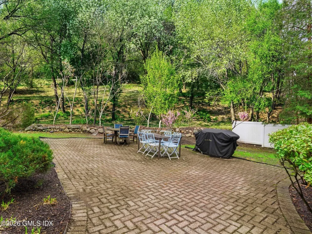 453 E Putnam Avenue Cos Cob CT 06807