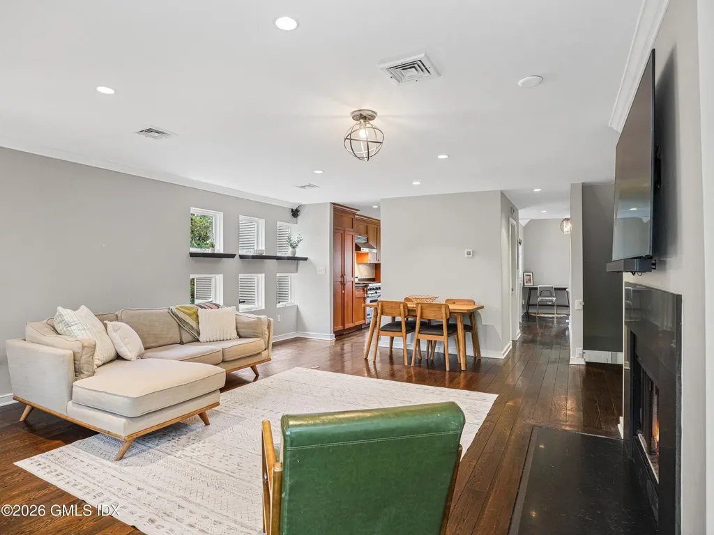 453 E Putnam Avenue Cos Cob CT 06807