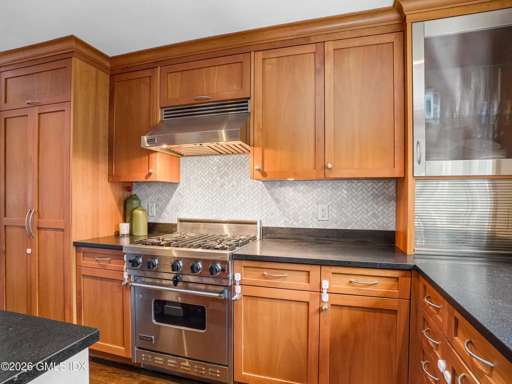 453 E Putnam Avenue Cos Cob CT 06807