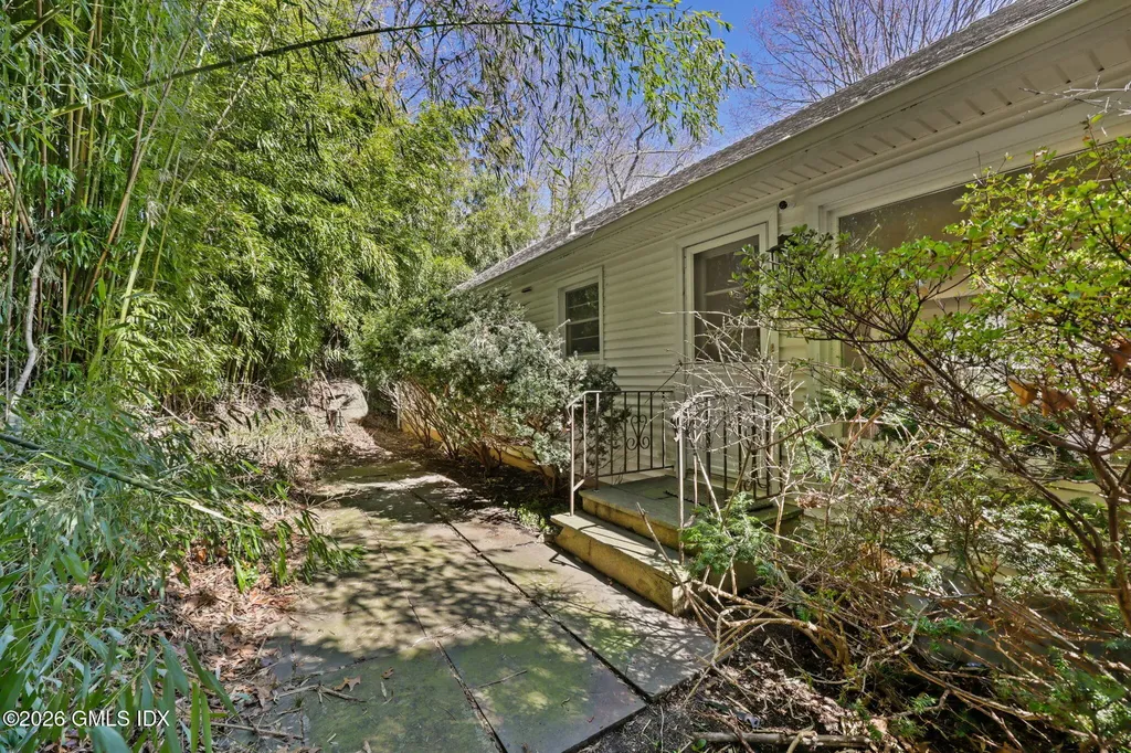 420 Valley Road Cos Cob CT 06807