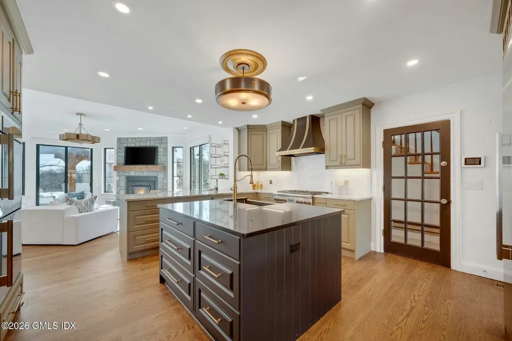 25 Wildwood Road Stamford CT 06903