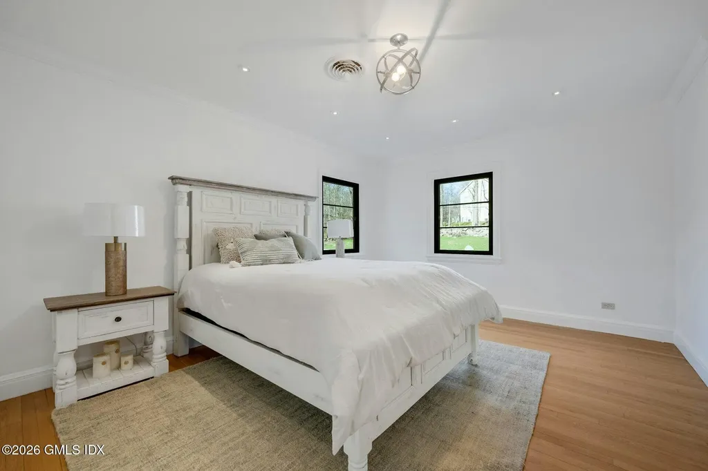 25 Wildwood Road Stamford CT 06903