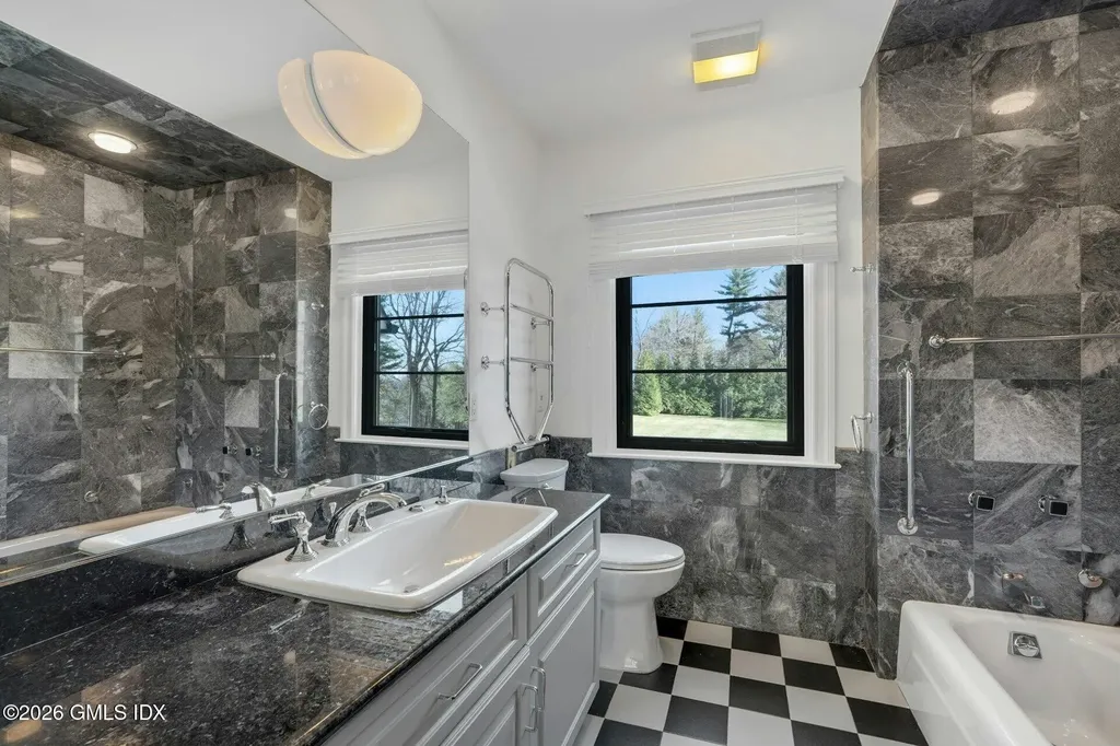 25 Wildwood Road Stamford CT 06903