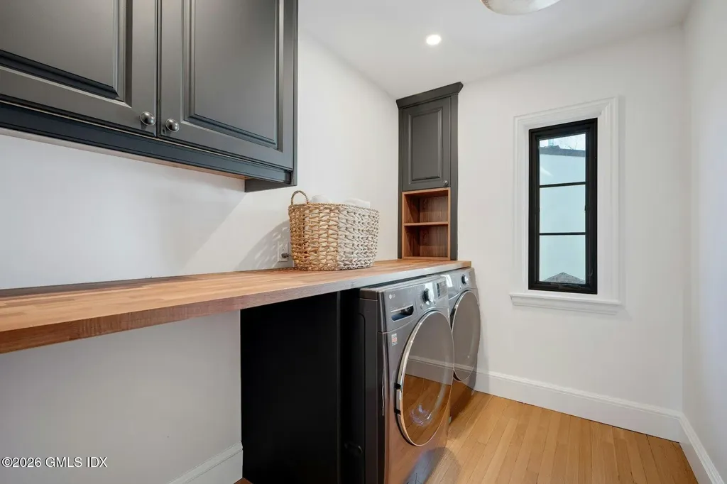 25 Wildwood Road Stamford CT 06903