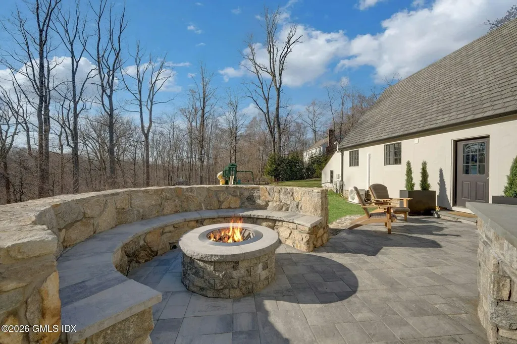 25 Wildwood Road Stamford CT 06903