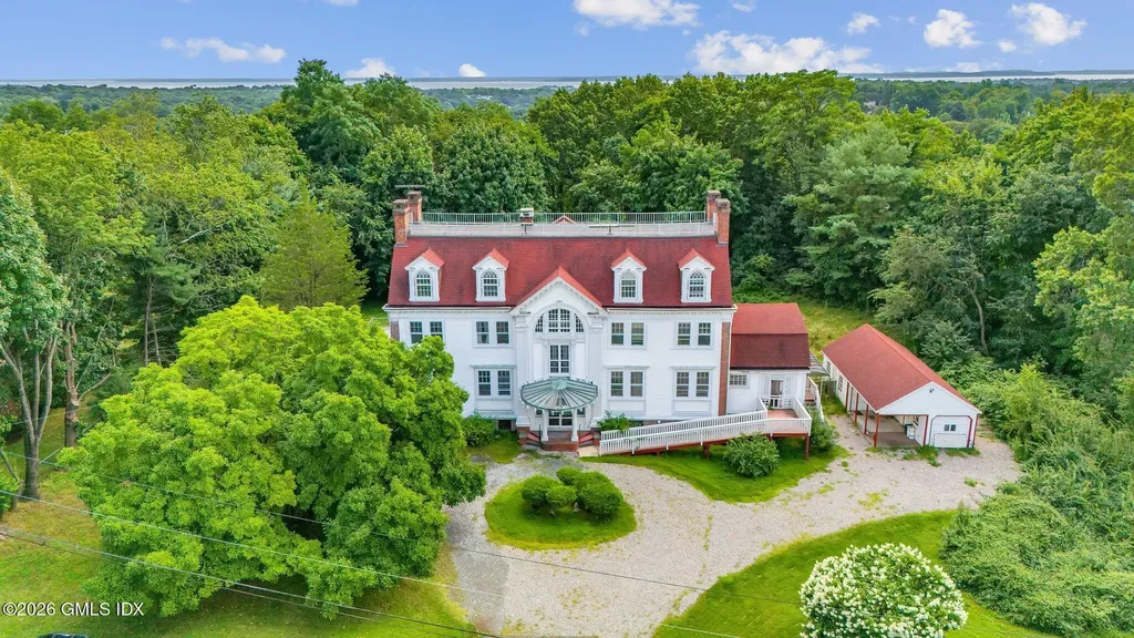 26 Shady Lane Greenwich CT 06831