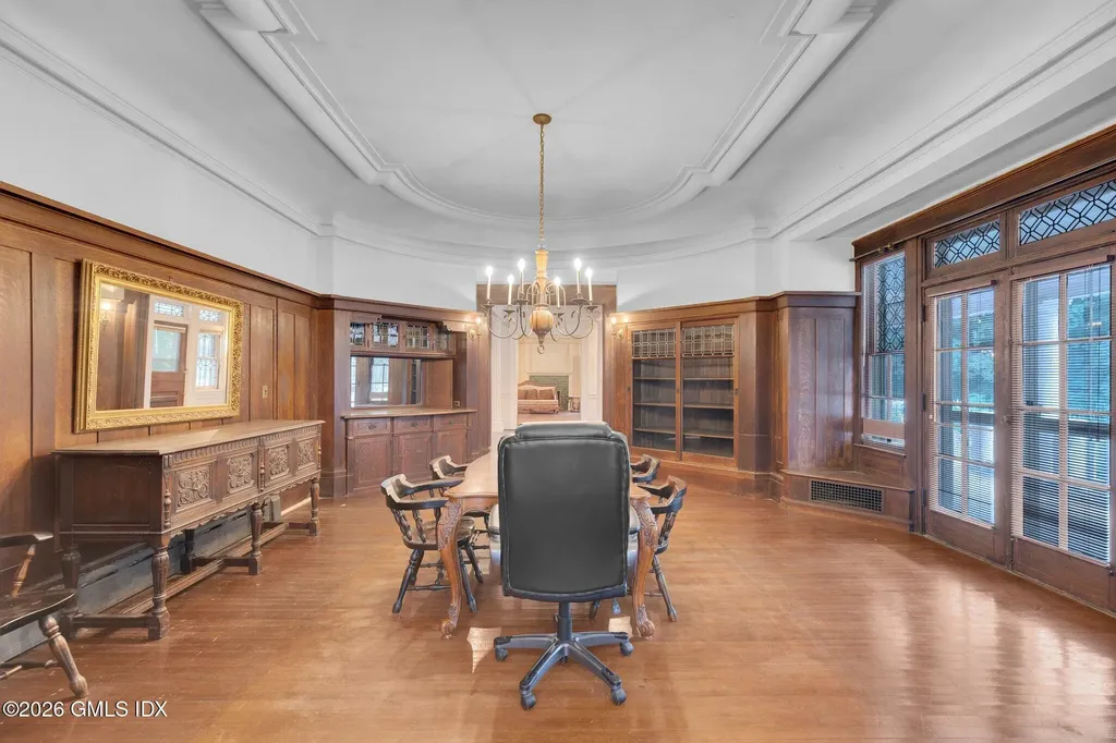 26 Shady Lane Greenwich CT 06831