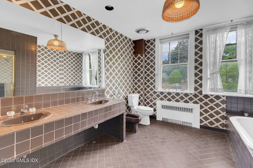 26 Shady Lane Greenwich CT 06831