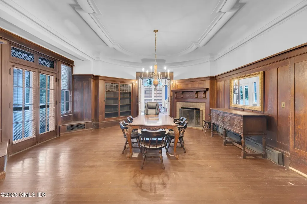 26 Shady Lane Greenwich CT 06831