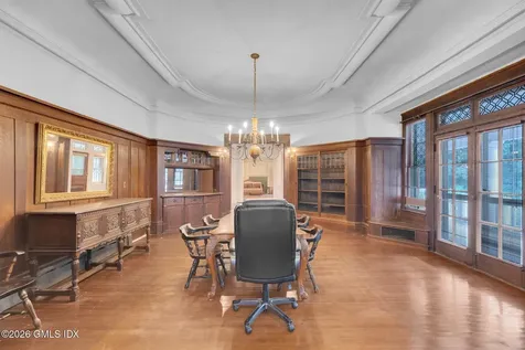 26 Shady Lane Greenwich CT 06831