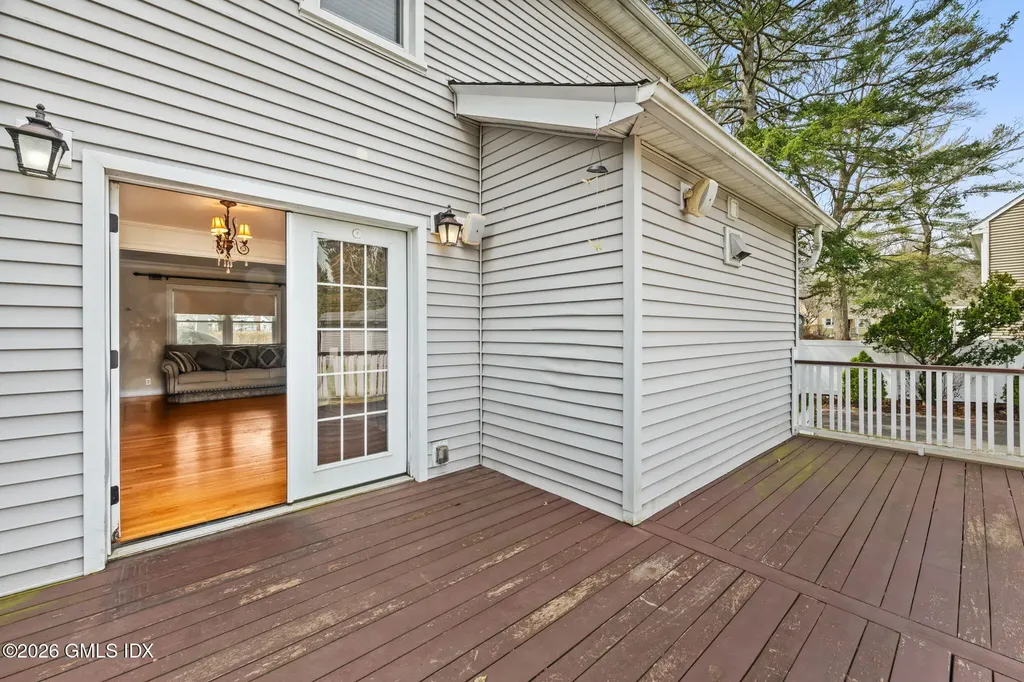 125 Oaklawn Avenue Stamford CT 06905