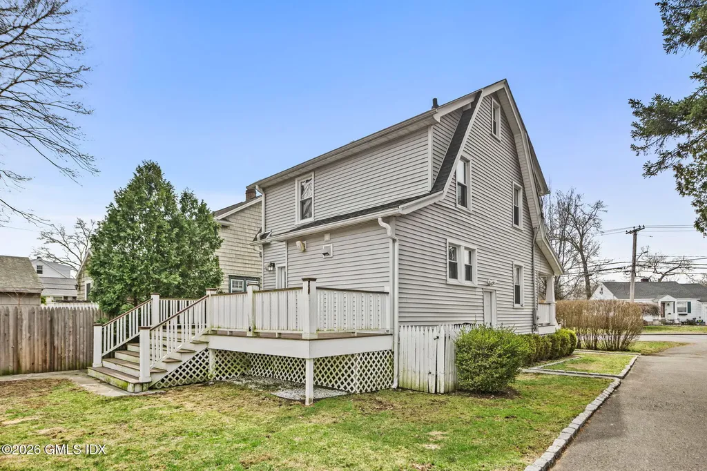 125 Oaklawn Avenue Stamford CT 06905
