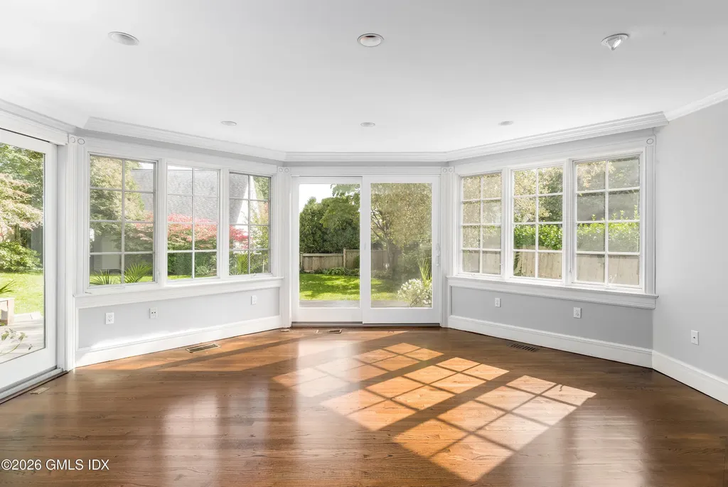 118 Shore Road Old Greenwich CT 06870