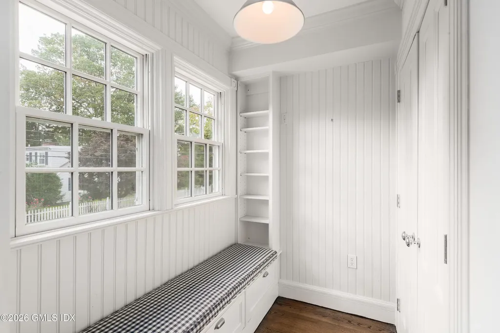 118 Shore Road Old Greenwich CT 06870