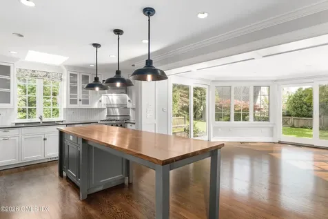 118 Shore Road Old Greenwich CT 06870